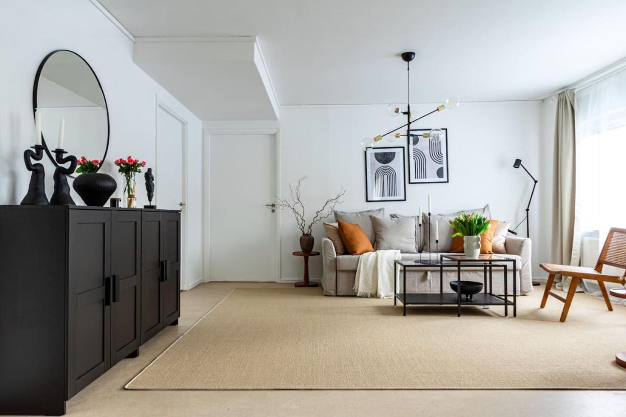Budget Comfort On Trendy Soedermalm Stockholm Exteriör bild