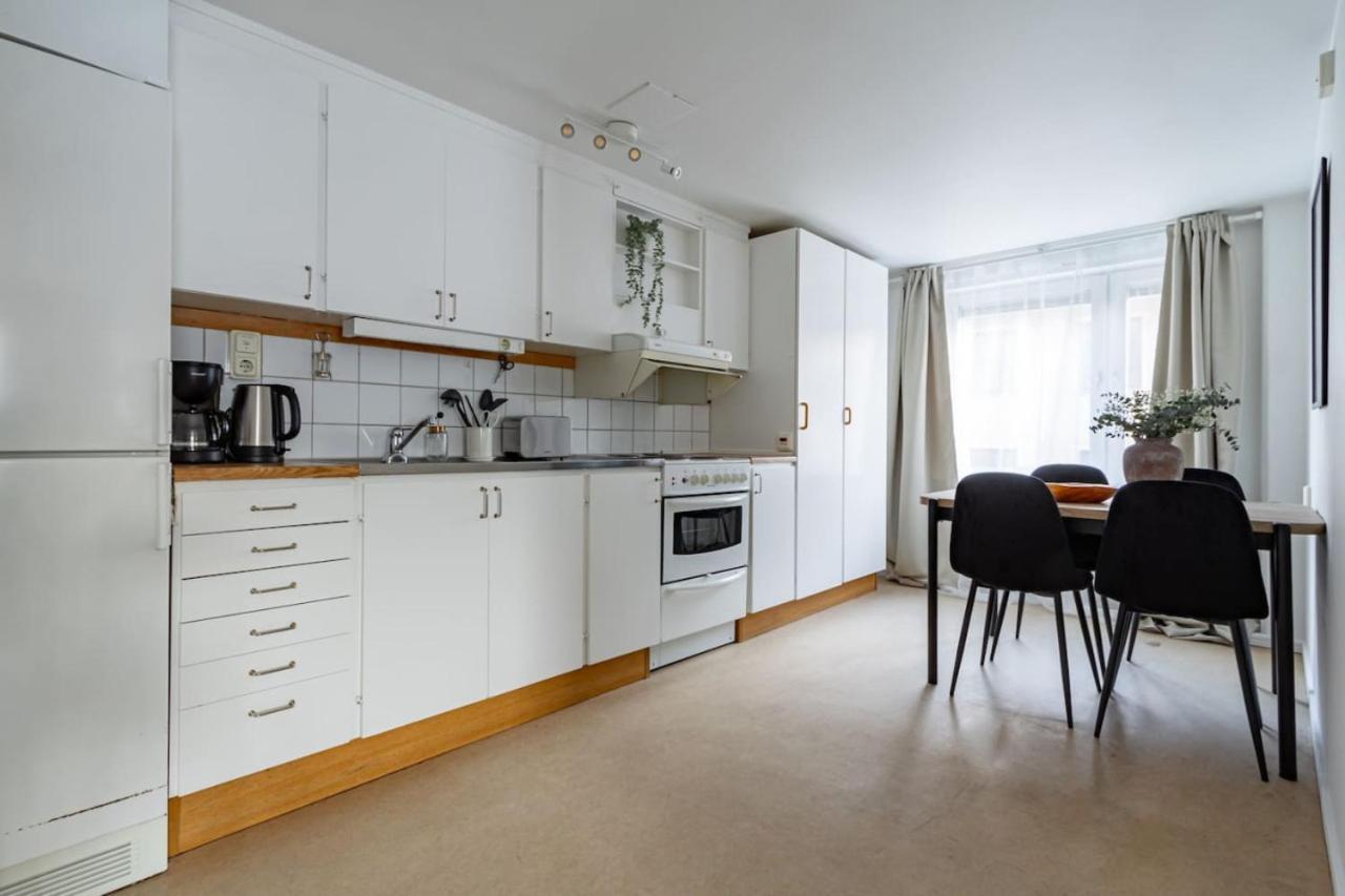 Budget Comfort On Trendy Soedermalm Stockholm Exteriör bild