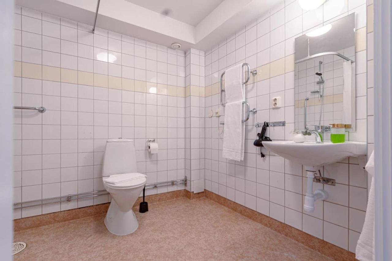 Budget Comfort On Trendy Soedermalm Stockholm Exteriör bild